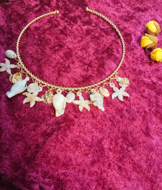 statement necklace